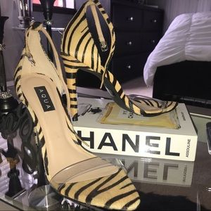 AQUA
Women's Calf Hair High-heel Sandals